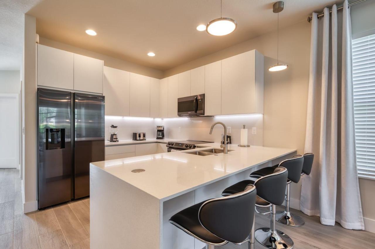 Comfortable Townhome With Private Pool Near Disney Four Corners Buitenkant foto
